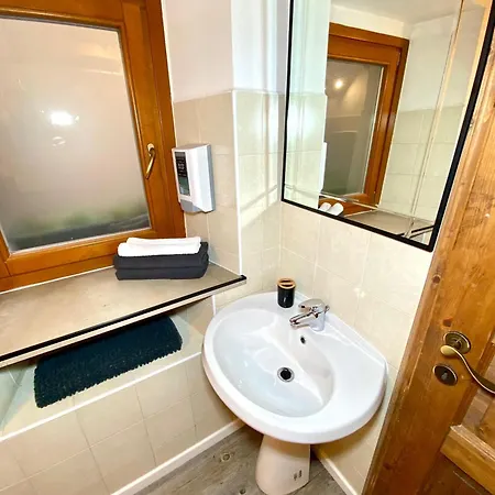 Rustic Retreat * Muggia